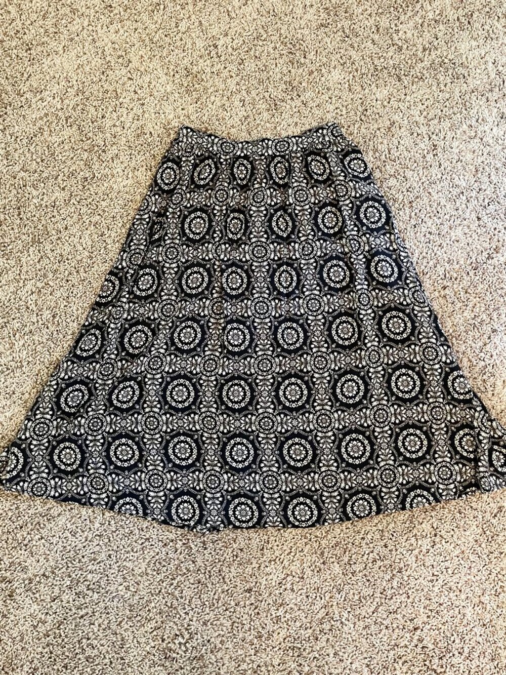 Abercrombie & Fitch Black White Floral Midi Skirt Size Small Boho Cottagecore